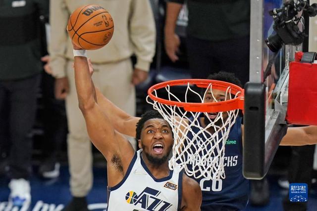 意大利杯-弗拉霍维奇破门 尤文图斯4-0卡利亚里